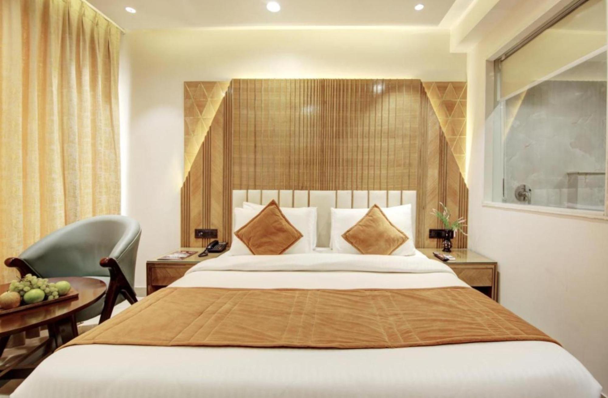 Hotel Platinum With Free Pickup-Delhi Airport نيودلهي المظهر الخارجي الصورة